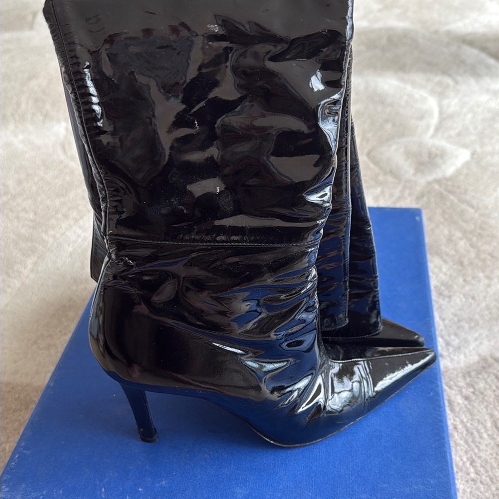 Stuart Weitzman Black Heeled Boots with Stiletto Design